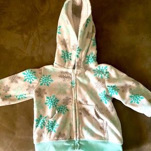 Carter’s zip up size 6 months